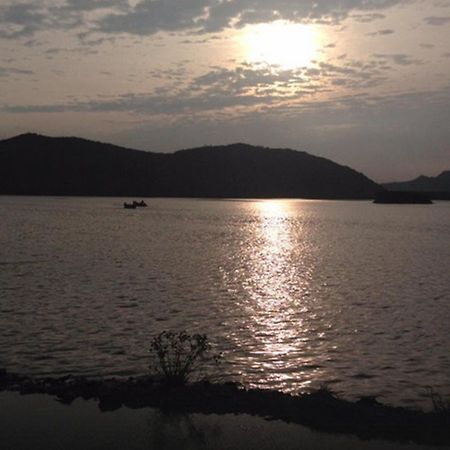 Regenta Central Jal Mahal, Джайпур Екстер'єр фото