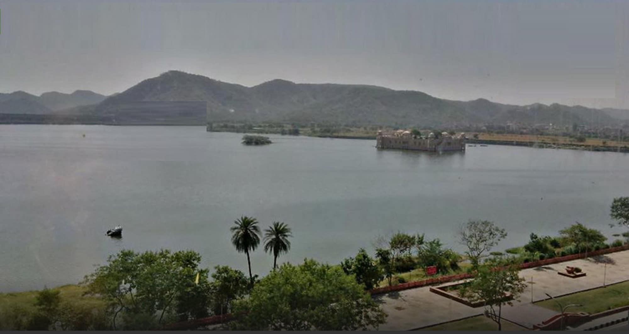 Regenta Central Jal Mahal, Джайпур Екстер'єр фото
